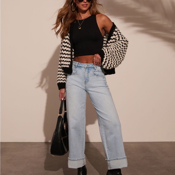 Mid Rise Wide Leg Cropped Denim - Picture 5 of 8